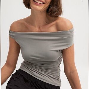 NA-KD Twist Off Shoulder Top Grey XL